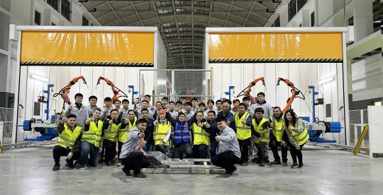 发展中的XCsports|匈牙利自动化生产线首套产品成功下线，开启智能制造新篇章